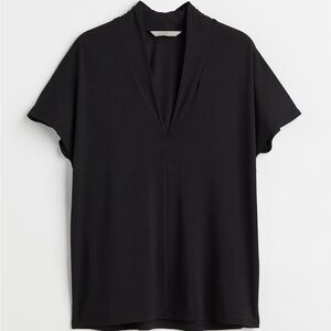 H&M Stretchy Black V-Neck Top, Size Large